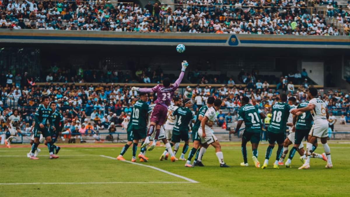 Pumas se mantiene invicto en la Liga MX; reparte puntos con el León tras empatar 1-1