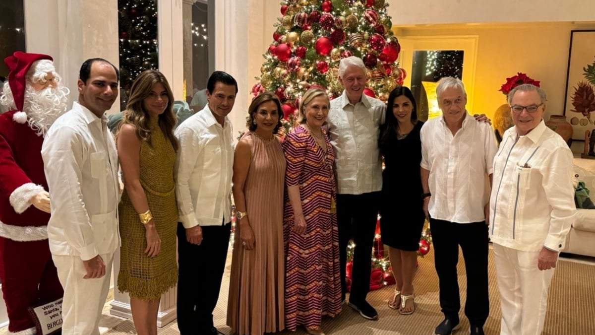 Enrique Peña Nieto con los Clinton y Sebastián Piñera