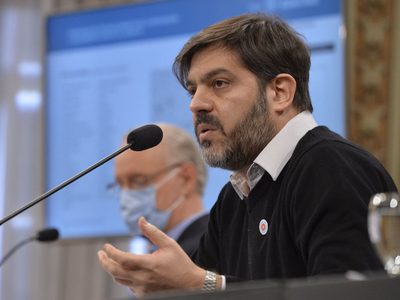 Por el aumento de casos, Carlos Biaco anunció que más municipios cambian de fase
