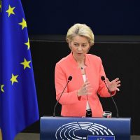 Comisión Europea anuncia nuevo paquete de 100 millones para Afganistán ante riesgo de hambruna