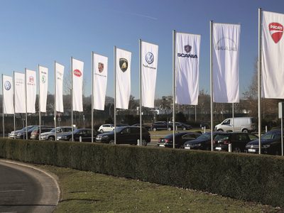 Automotrices se desploman en las Bolsas tras el anuncio de aranceles de Trump