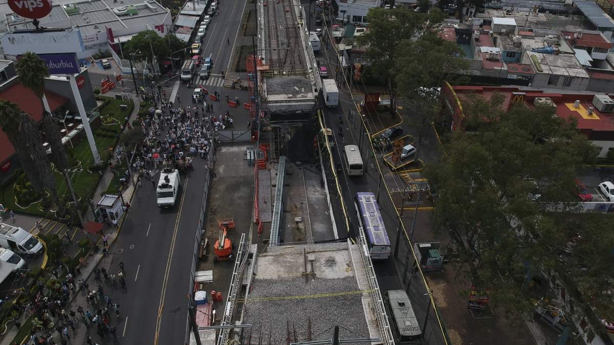 Zona del colapso en la Línea 12 del Metro