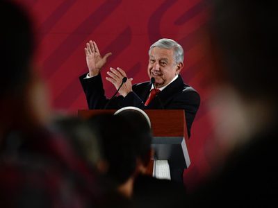 AMLO refrenda: ni tenencia ni alza de impuestos en 2020