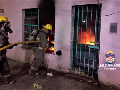 Incendio fatal en el oeste: un hombre murió dentro de su casa