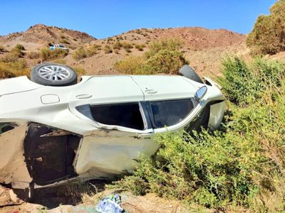 Un auto con cuatro ocupantes volcó en cercanías a Andacollo
