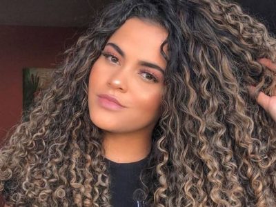 Cero esfuerzo y sin gastar de más: el truco casero para mantener tu cabello súper lacio y sin nada de frizz