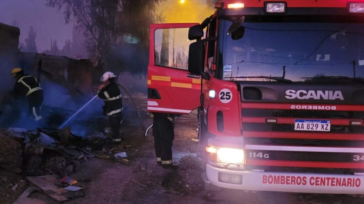 Incendio en Centenario. Fuente: (Centenario Digital)