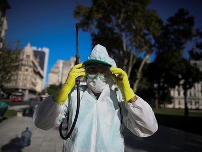 ¿3 mil infectados por día? El Gobierno porteño explicó cuándo y cómo será el pico de contagios