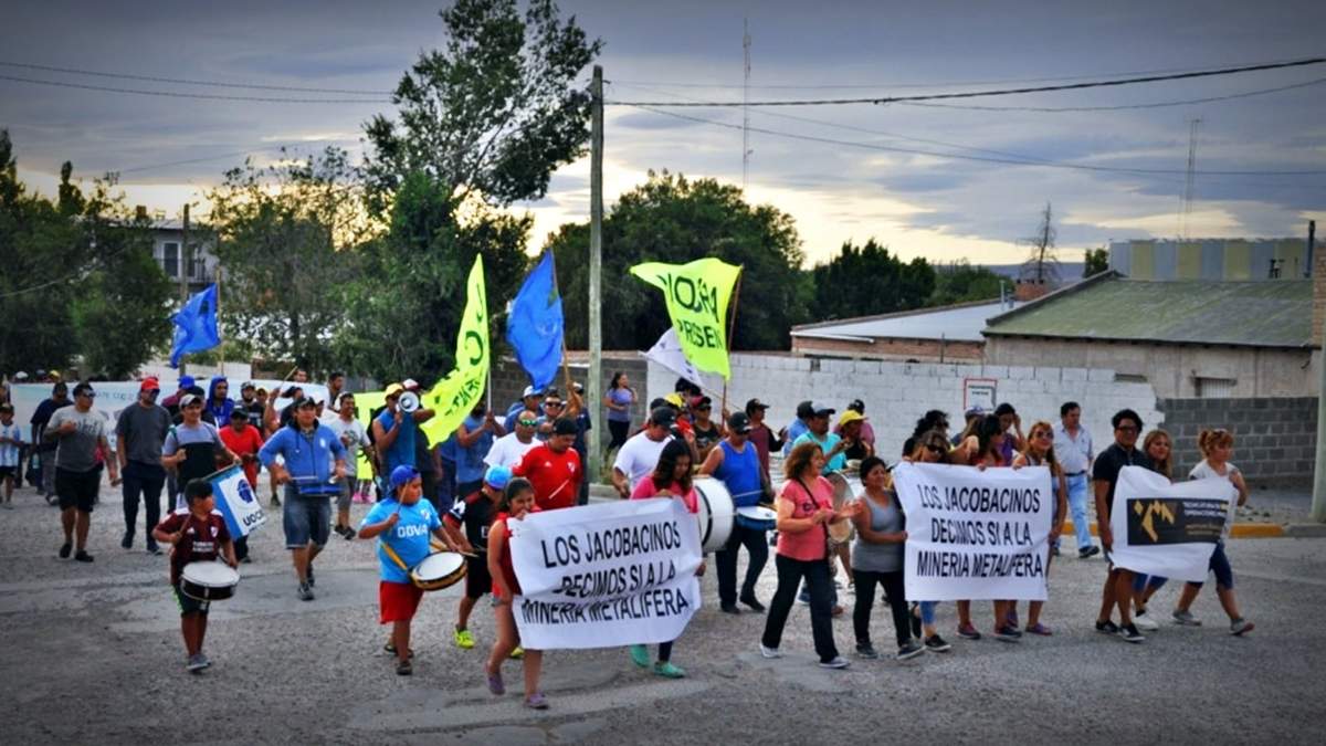 Marcha a favor de la megaminería Fuente: (Instagram)