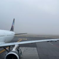 El AICM reporta demoras en despegues y aterrizajes por banco de niebla