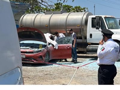 Asesinan a exsubdirector policial de Puerto Vallarta y luego lo intentan calcinar