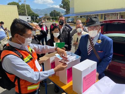 Empleados de planta de GM en Silao rechazan contrato colectivo con sindicato