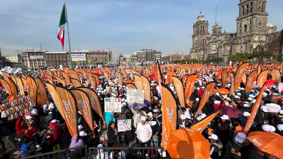 El Zócalo durante el mitin