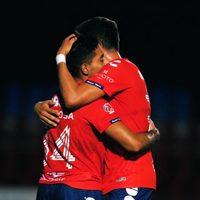 Ocho meses después, los Tiburones por fin ganan un partido (Video)