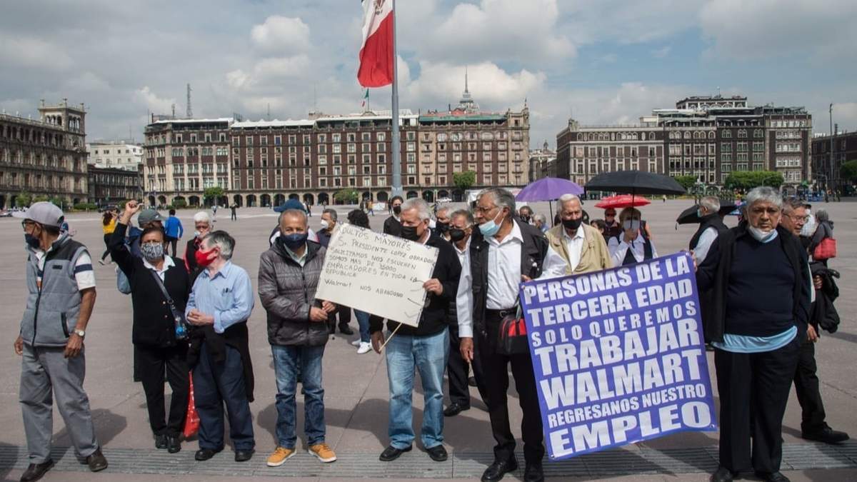 El 29 de junio empacadores se manifestaron para exigir a la autoridades y a la cadena comercial Walmart sean reinstalados.
