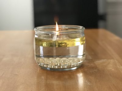 Con los caracoles que trajiste de la playa y una lata de cerveza hacé esta vela infinita que sale fortuna en cualquier bazar