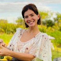 ¡Cuánto glamour! El radical cambio de imagen de la China Suárez antes de ir a dormir
