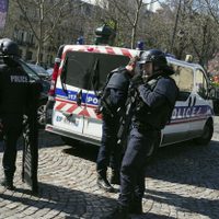 Carta bomba hiere a una mujer en la sede del FMI; "es un atentado": Hollande