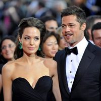 ¡Adiós Brad Pitt! Angelina Jolie ya tiene otro romance confirmado. ¿Desde antes de divorciarse?