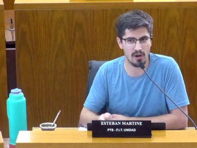 Esteban Martine denunció daños ambientales producto del fracking y Claudio Domínguez le replicó