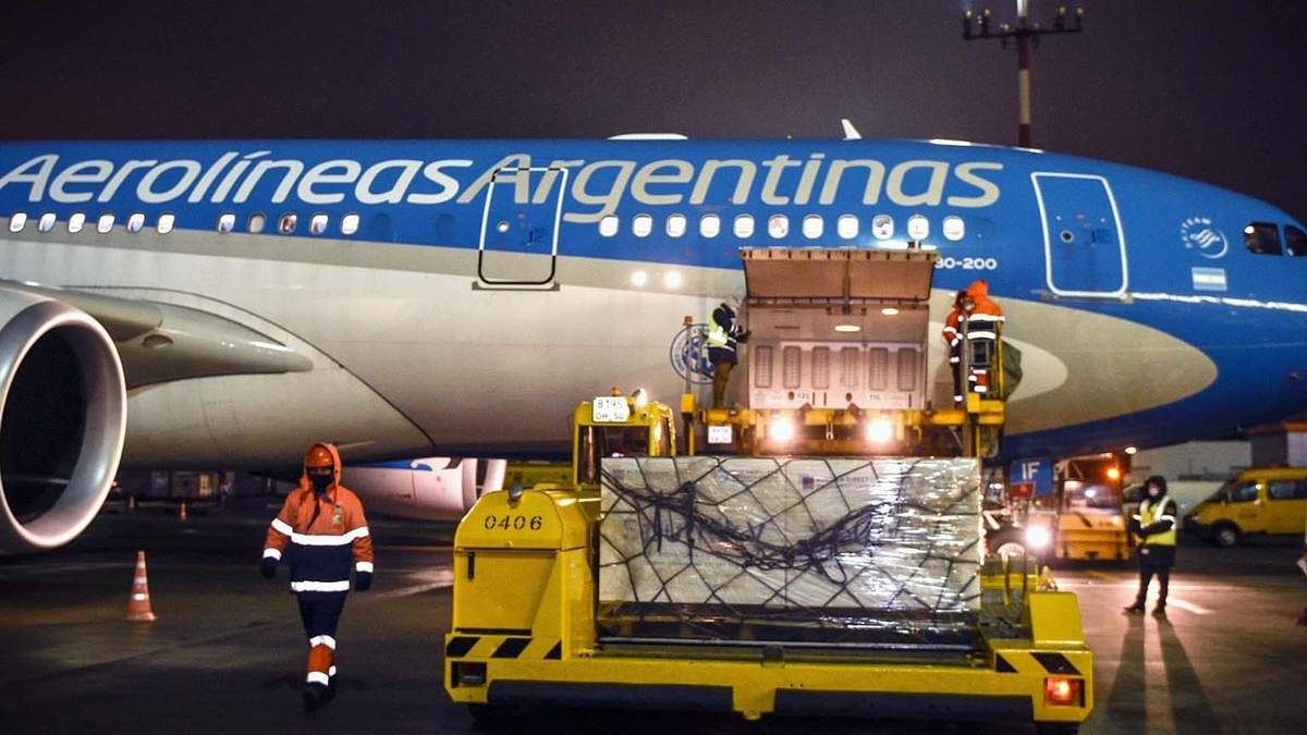 Se trata del tercer vuelo para traer las vacunas. Fuente: (Twitter)