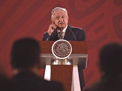 Para su plan económico AMLO no consideró factores internos y externos