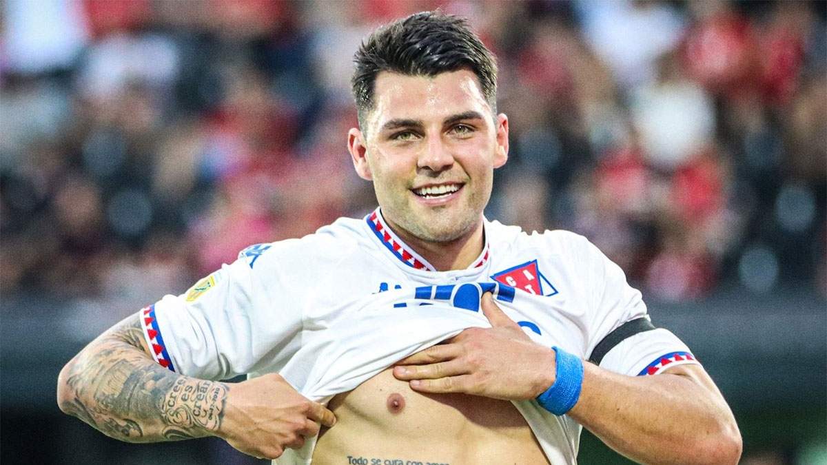 "Todo se cura con amor", la frase que tiene tatuada Nacho Russo, en honor a su padre Miguel Ángel.