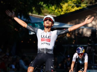 Isaac del Toro gana el Giro de Emilia y llega a 14 triunfos en 2025