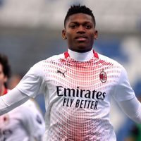 Milan: victoria, liderazgo y un gol récord en Europa