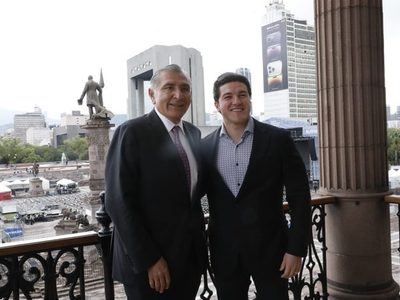 Adán Augusto visita a Samuel García y se abrazan “sin rencores”