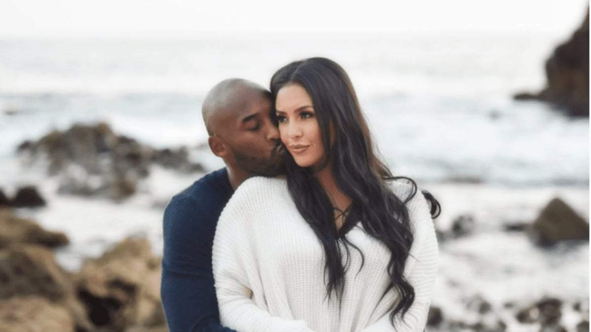 Kobe Bryant y su esposa. Fuente: (Instagram)