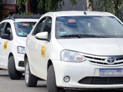 Villa La Angostura lanza una aplicación municipal para ordenar y digitalizar el servicio de taxis