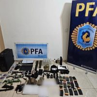 Un joven planeaba un tiroteo en una escuela de Caballito: fue allanado