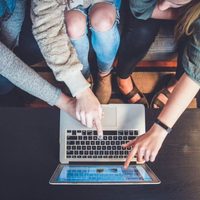 Un 70% de los jóvenes busca en Internet sus síntomas para saber qué le sucede