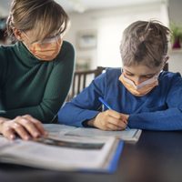 ¿Sin recreos? El ministro de Educación explicó cómo será la vuelta a clases