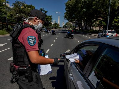 Cafiero sobre la cuarentena: "Si hay que ir para atrás y ser más rígidos, lo haremos"