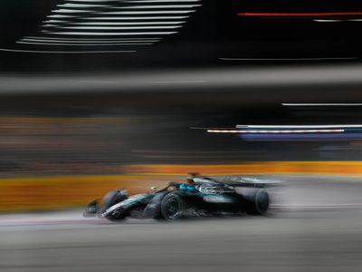 George Russell gana el GP de Singapur de F1 y McLaren se asegura el título de constructores
