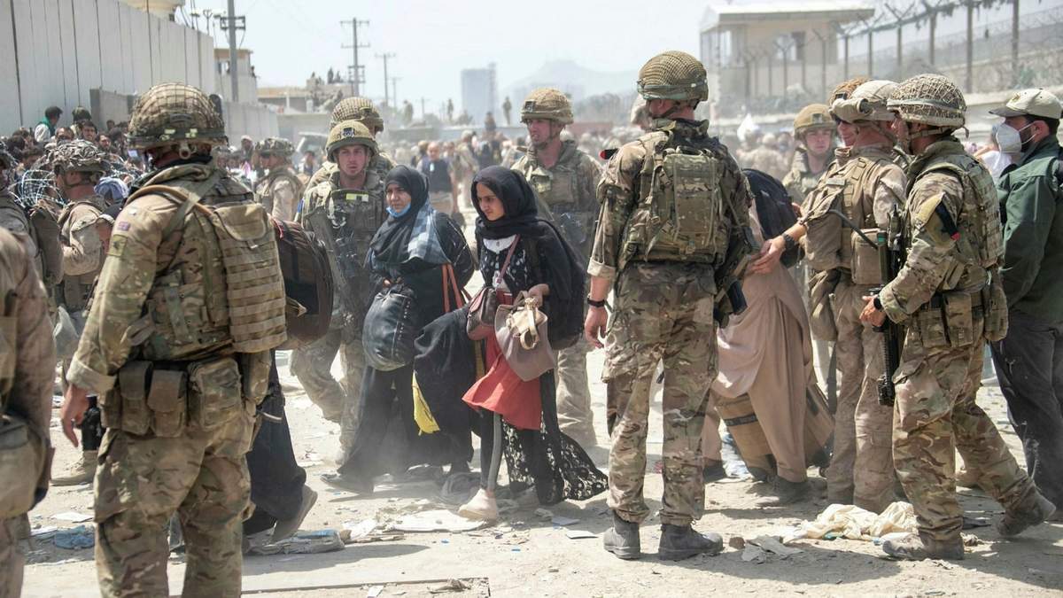 Las evacuaciones en Kabul, Afganistán. Fuente: (Twitter)