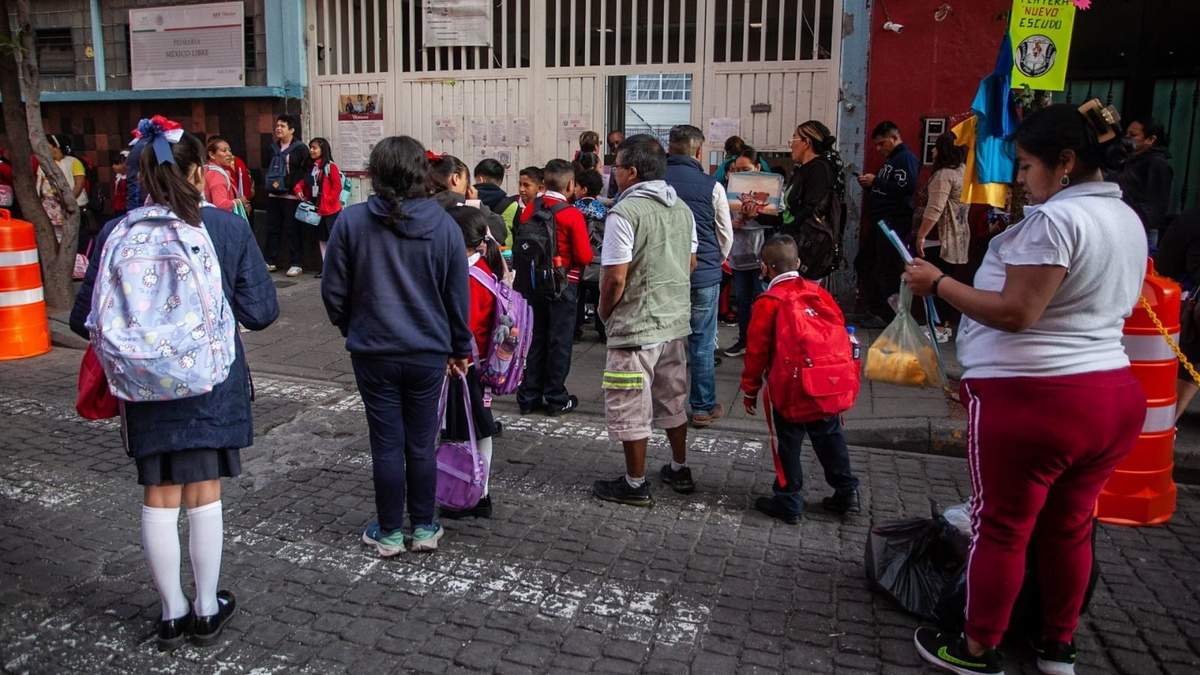Con un expediente digital, madres y padres podrán conocer la información de salud de sus hijos.