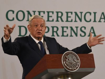 "Surrealista" la impugnación de "Va por México" contra revocación de mandato: AMLO