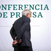 Enfrentar a medios y periodistas: Una estrategia para ganar la batalla del relato