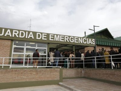A menos un de un mes de su inauguración, vandalizaron la guardia del Hospital Cutral Co-Plaza Huincul
