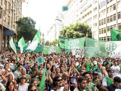 ATE ratificó la movilización contra el DNU y los despidos en el Estado