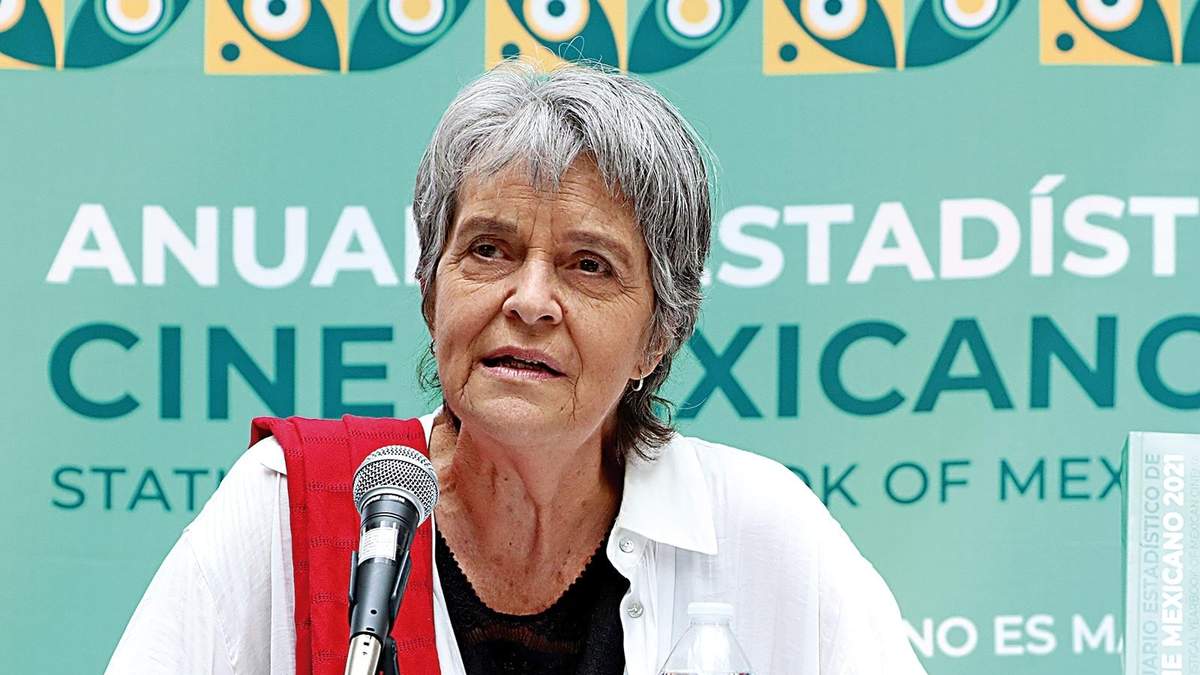 María Novaro