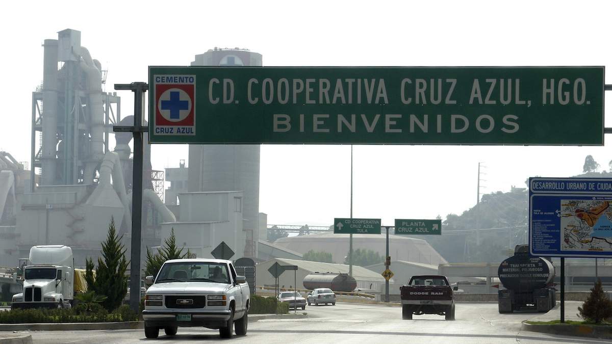 Entrada a la Ciudad Cooperativa Cruz Azul en imagen de 2005