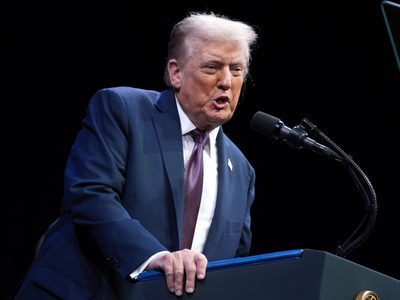 Trump pide a Corte Suprema orden de emergencia para mantener congelada ayuda extranjera