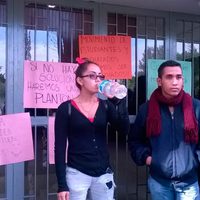Toman instalaciones de la UMSNH; exigen el ingreso de mil 500 aspirantes