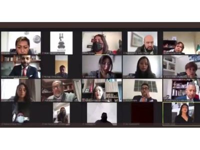 Síndica de Naucalpan olvida cerrar su micrófono en sesión virtual y comete una indiscreción