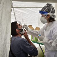 Aumentaron repentinamente los casos diarios de coronavirus en Neuquén