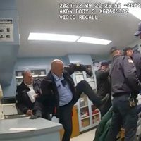 Ex guardia de prisión en NY recibe cadena perpetua tras golpear hasta la muerte a un recluso